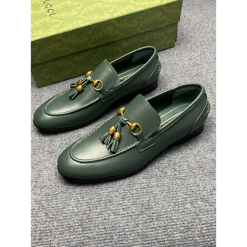 G*u*i leather shoes
